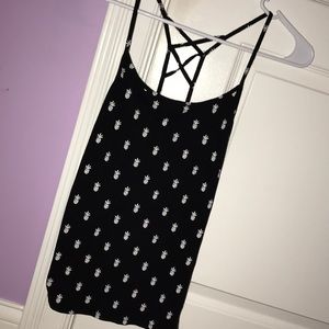 Black pineapple tank top
